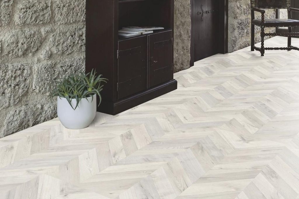 Фото об'єкта 2532458535_laminat-kaindl-natural-1024x682