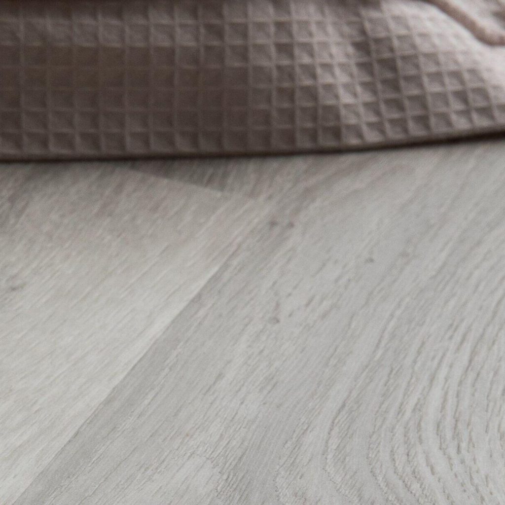 Фото об'єкта 2532473008_vinilovyj-pol-vinilam-1024x1024