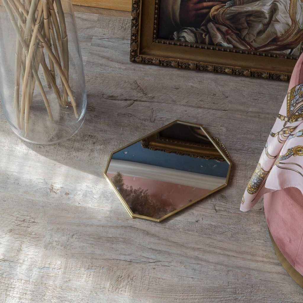 Фото об'єкта 2532473029_vinilovyj-pol-vinilam-1024x1024