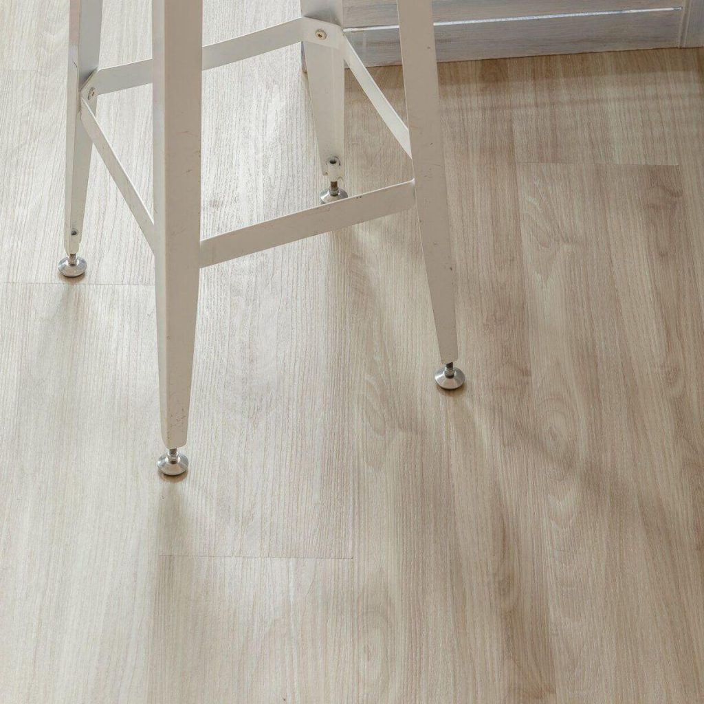 Фото об'єкта 2532474360_vinilovyj-pol-vinilam-1024x1024