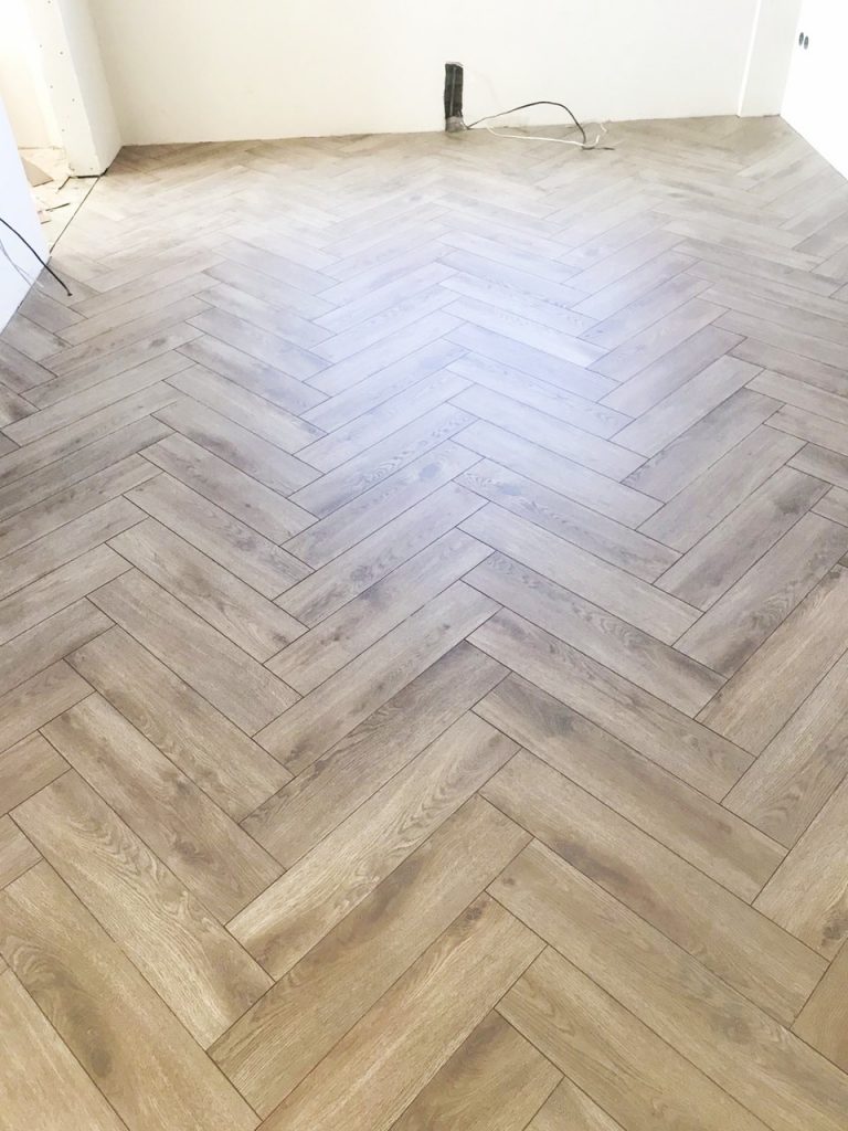 Фото об'єкта 2770428083_laminat-alsapan-baton-768x1024