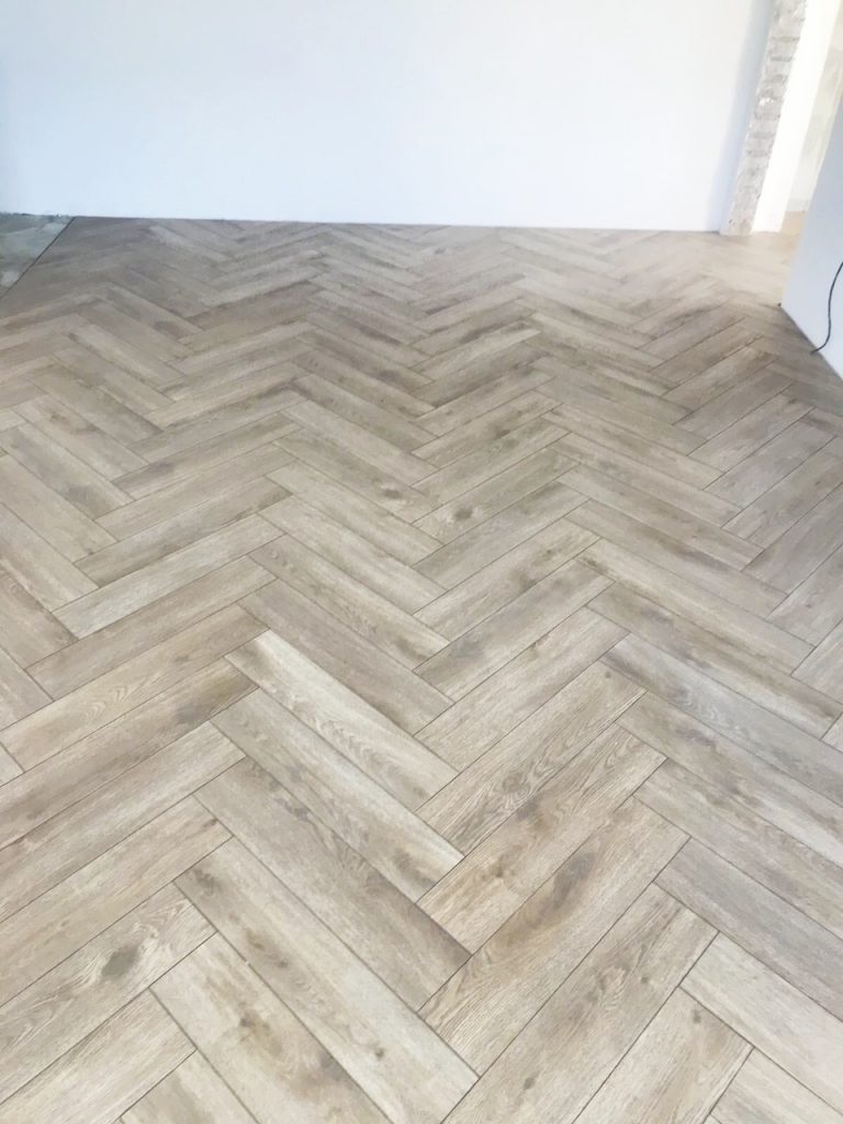 Фото об'єкта 2770428135_laminat-alsapan-baton-768x1024