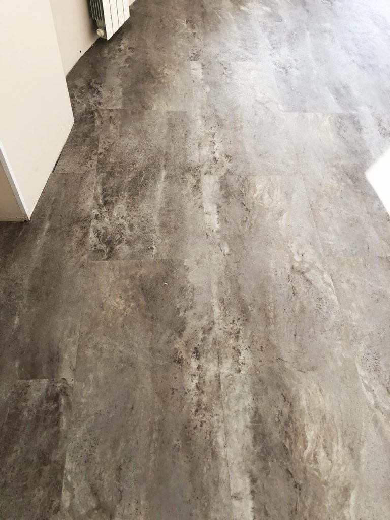 Фото об'єкта 2770433059_vinilovyj-pol-vinilam-768x1024