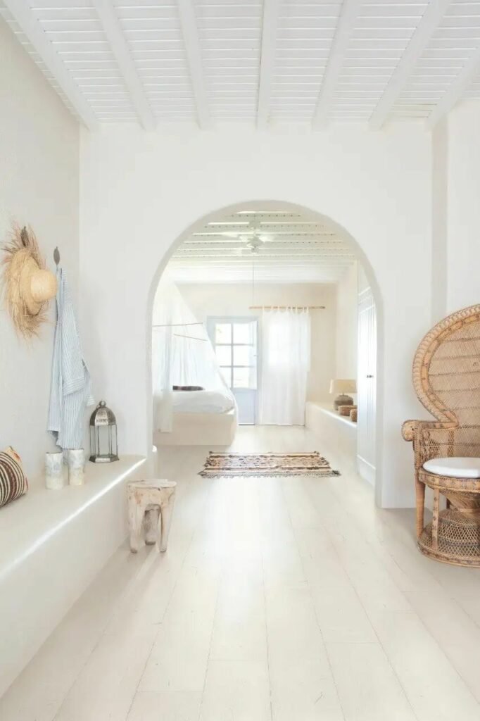 Фото об'єкта laminat-quick-step-signature-4753-dub-krashenyy-belyy-29123634776431_-57a60fb9e1-682x1024