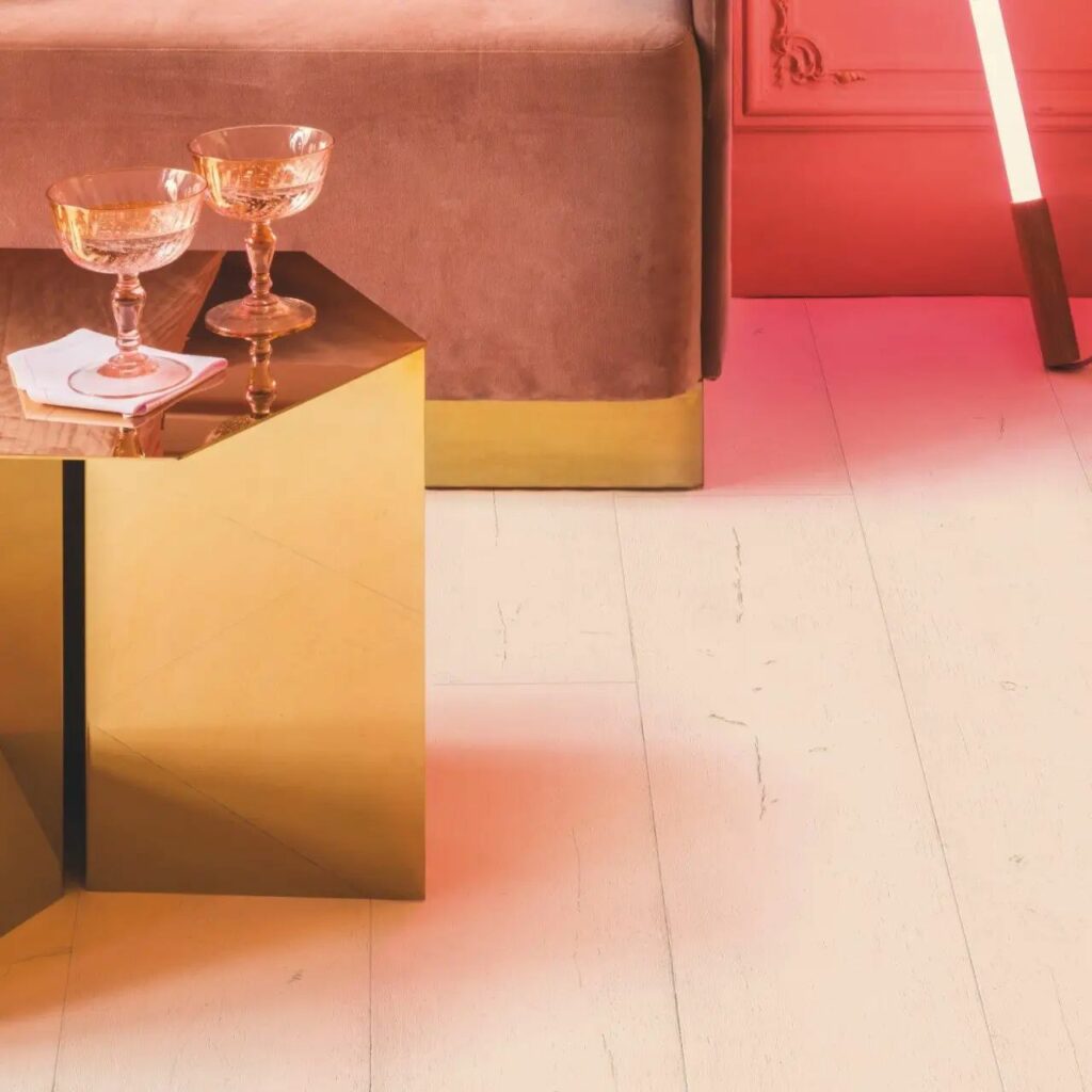 Фото об'єкта laminat-quick-step-signature-4754-dub-krashenyy-rozovyy-94974131213053_-00c445ffa3-1024x1024