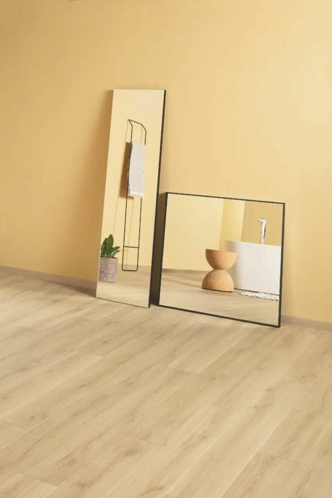 Фото об'єкта laminat-quick-step-signature-4763-dub-brashirovannyy-naturalnyy-33763677318382_-f544aac955-683x1024