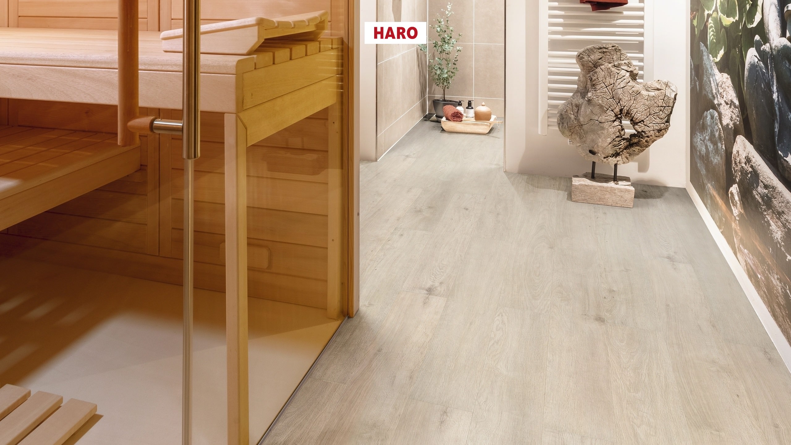 537368_haro_laminate_floor_plank_1_strip_4v_oak_sicilia_white_authentic_matt_int
