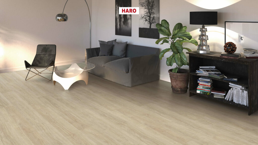 Фото об'єкта 541475_haro_laminatboden_plank_1_strip_4v_oak_eleganza_creme_white_authentic_qv-1024x576