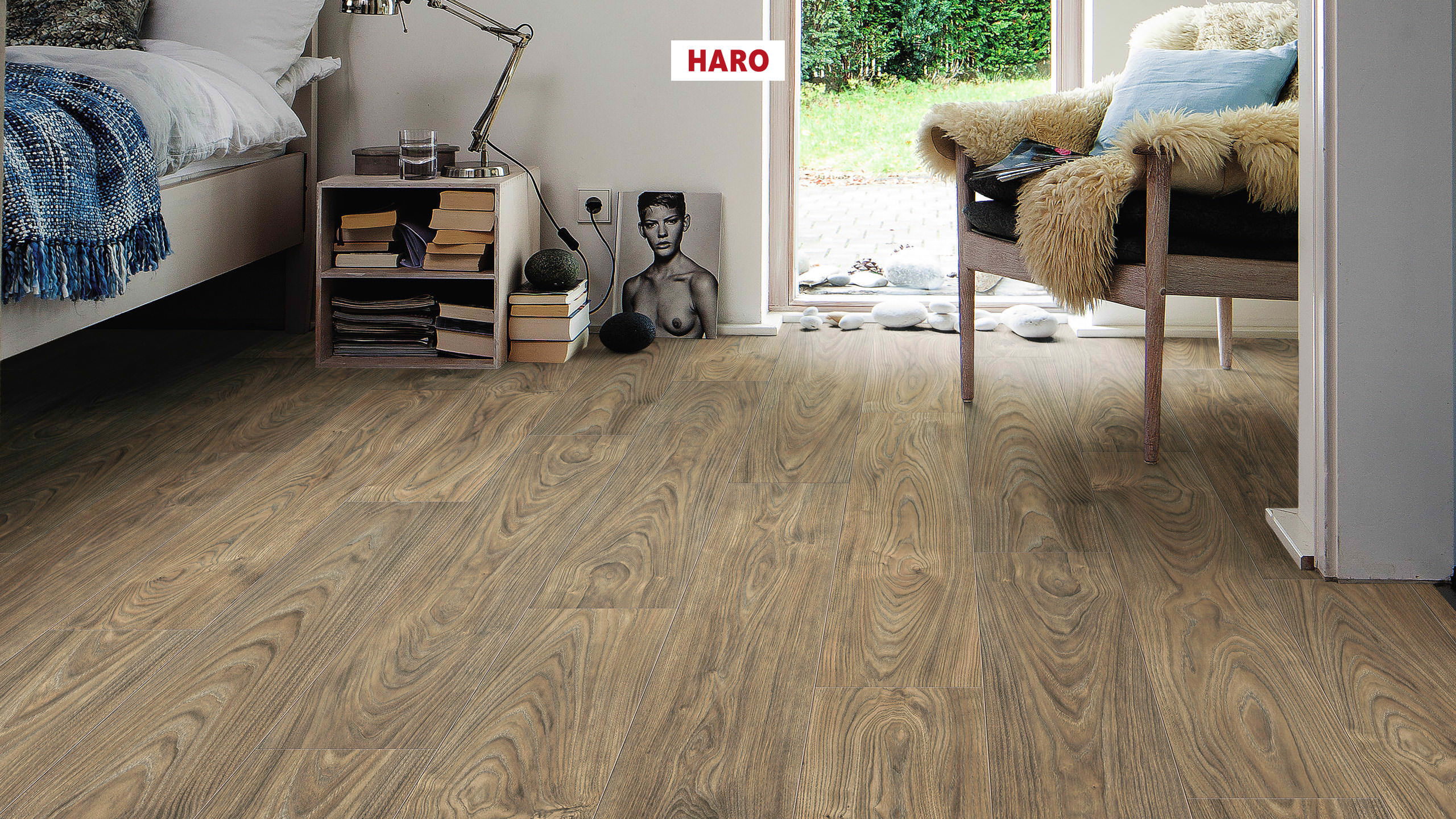 544720_haro_laminate_floor_plank_1_strip_4v_elm_vario_authentic_soft_int
