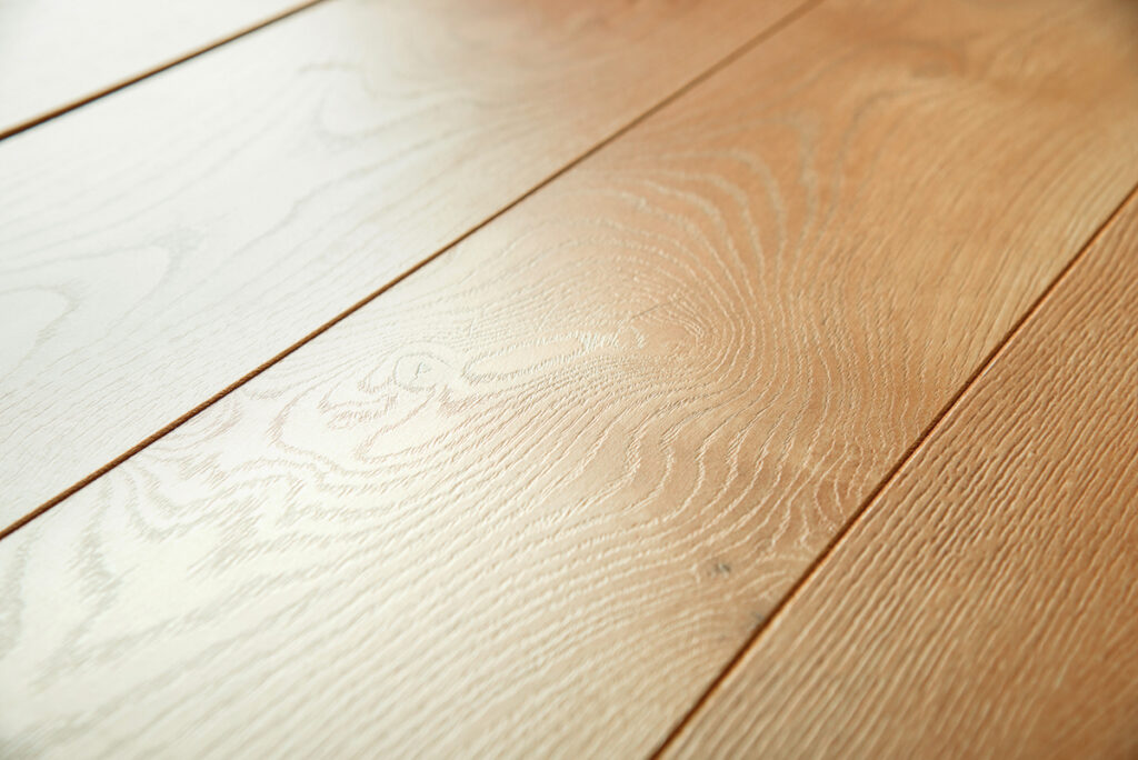 Фото об'єкта 54783-legend-4v-wr-livingston-oak_6-1024x684