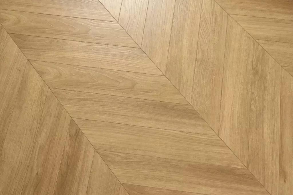 Фото об'єкта hdmaqua_light_chevrondub_sirmione-64645504949157-1024x683