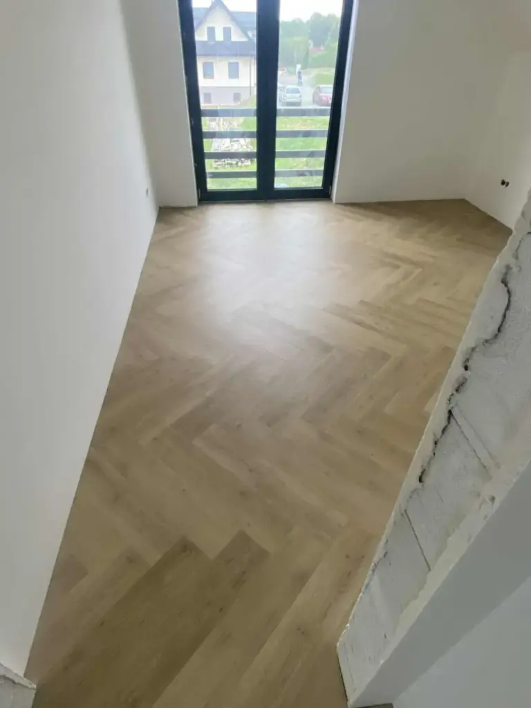 Фото об'єкта gerflorvirtuo_55_hb997_sunny_nature-82340991343419-768x1024